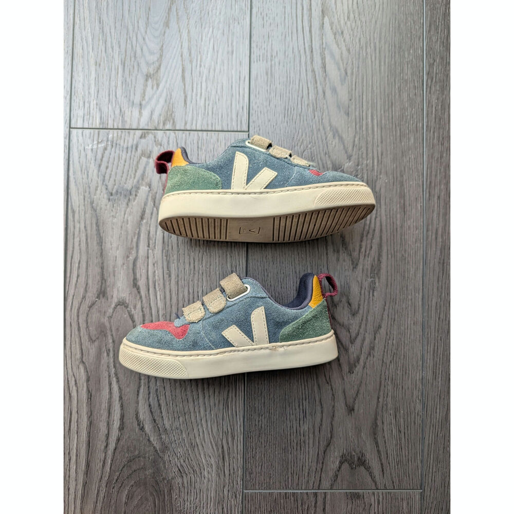 Veja V-10 SUEDE MULTICO NAUTICO